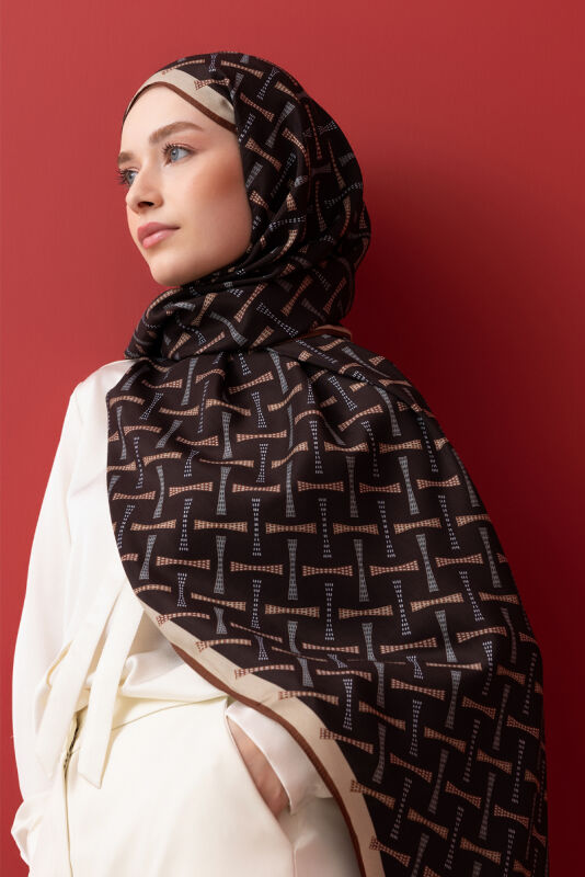 Spotted Logo Flush Viscose Shawl Brown - 7