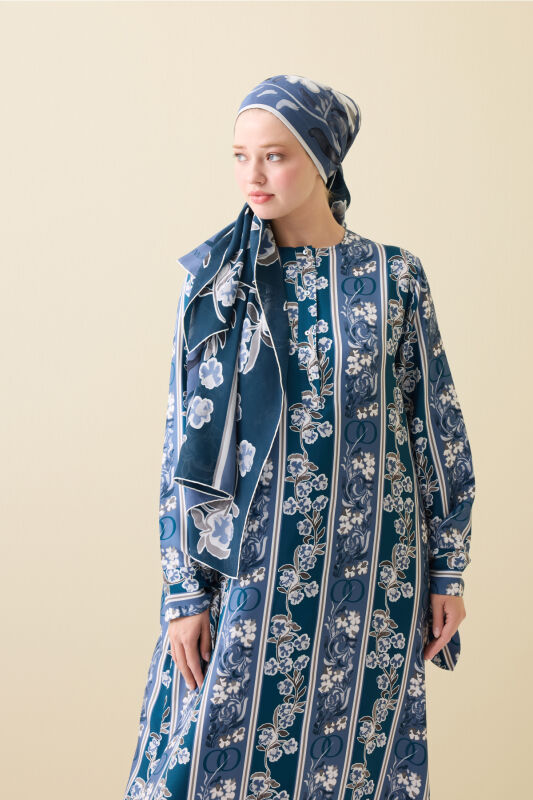 Swing Navy Blue Silk Shawl - 3