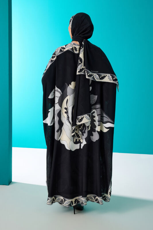 The Name of the Rose is Leyla Black Silk Abaya - 2