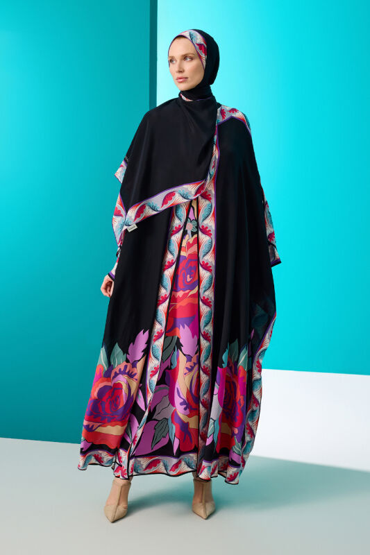 The Name of the Rose is Leyla Red Silk Abaya - 3