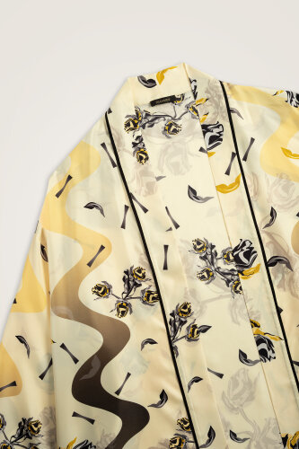 The Rose of Faith Yellow Twill Silk Kimono - 3