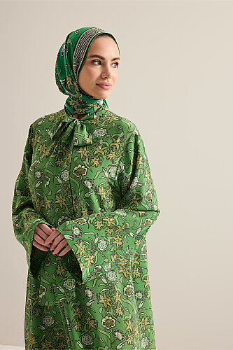 Tiger Blossom Green Neckline Twill Silk Dress - 3