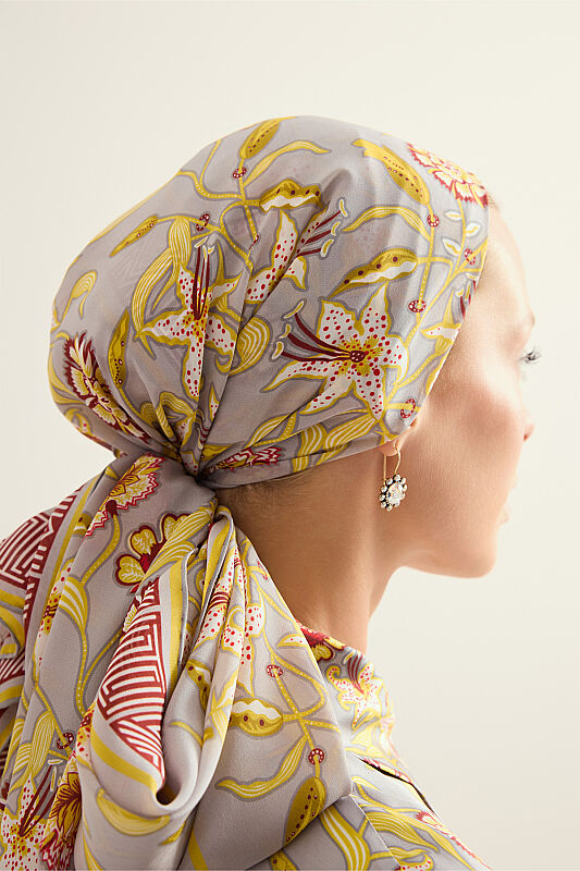 Tiger Blossom Grey Crepe Silk Shirt Shawl 70x210 - 5