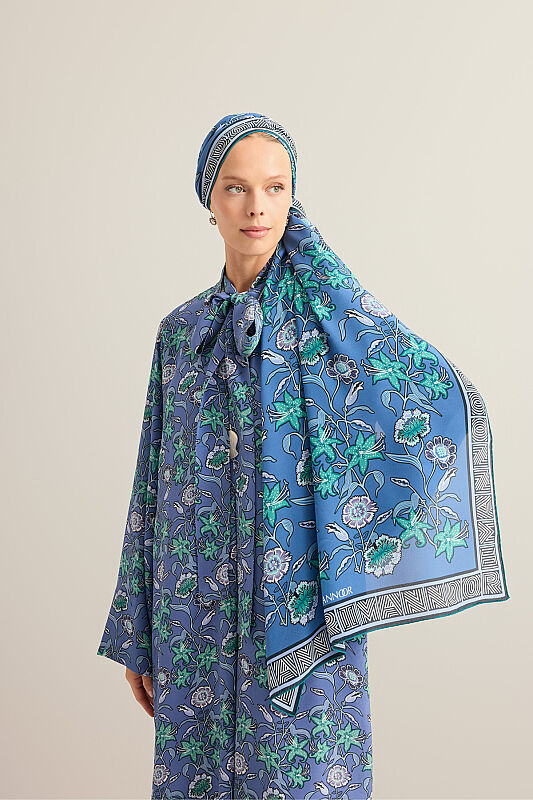 Tiger Blossom Indigo Crepe Silk Dress Shawl - 5