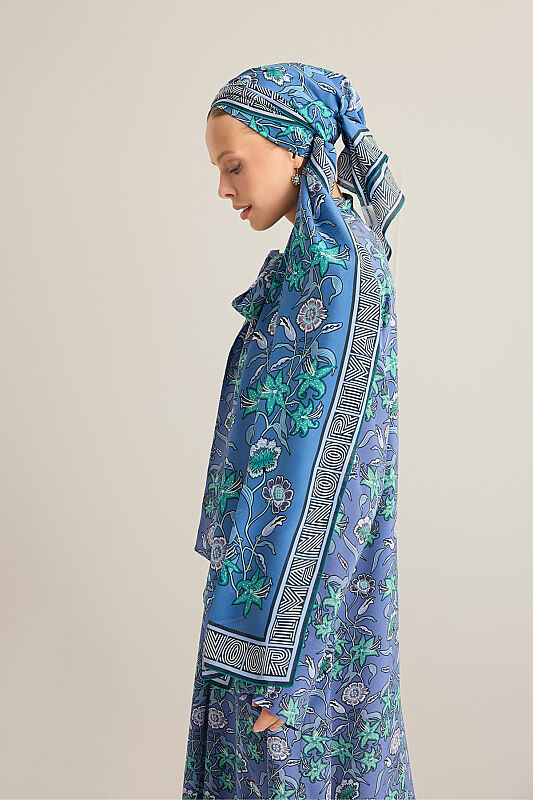 Tiger Blossom Indigo Crepe Silk Dress Shawl - 3