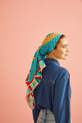 Triangle Noor Silk Scarf Turquoise 