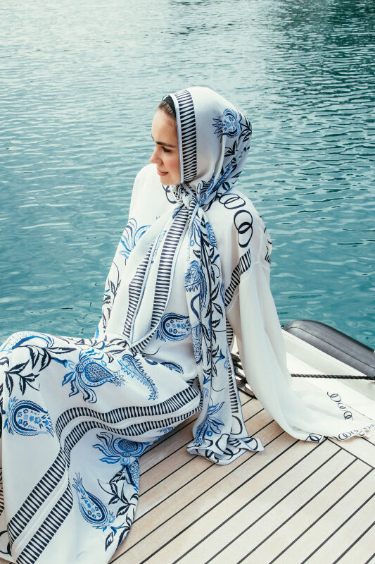 Tulip Era Blue Silk Shawl - 4