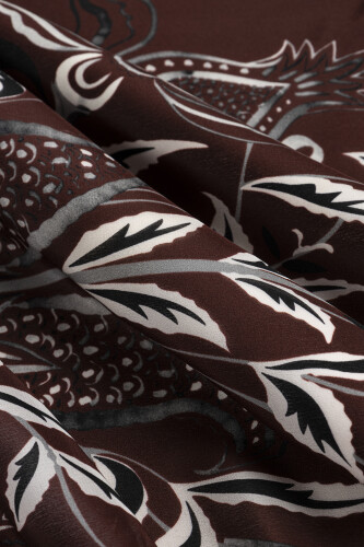 Tulip Era Burgundy Silk Shawl - 4
