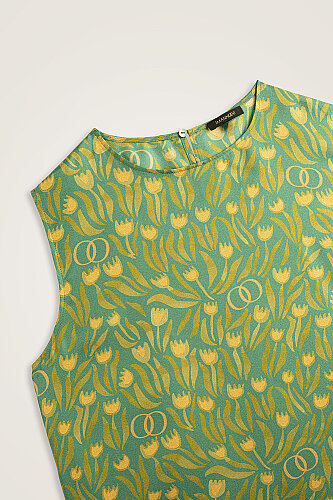 Tulip Field Green Crepe Silk Sleeveless Blouse - 4