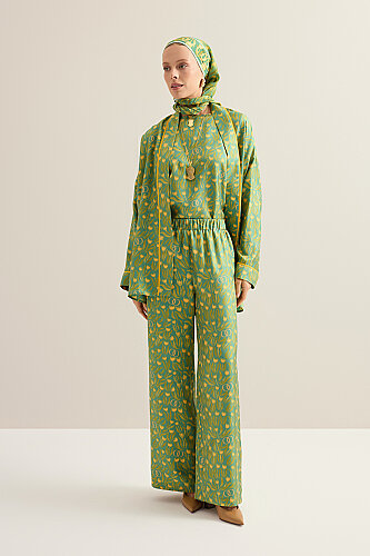 Tulip Field Green Crepe Silk Trousers 
