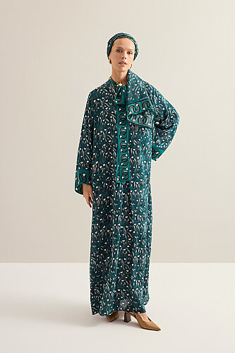 Tulip Field Petrol Neckline Crepe Silk Dress - 3