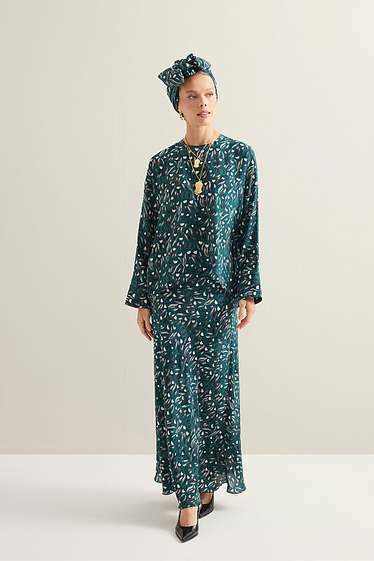 Tulip Field Petrol Silk Sleeved Blouse - 3