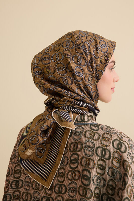 Twist Gold Crepe Silk Scarf - 3