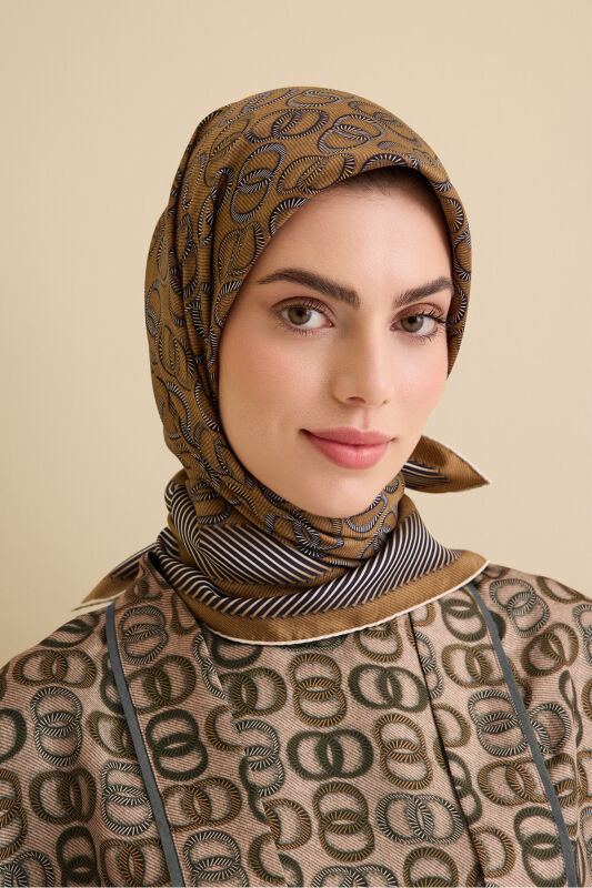 Twist Gold Crepe Silk Scarf - 1