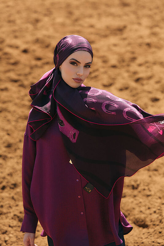 Wind Trace Burgundy Crepe Silk Scarf - 1