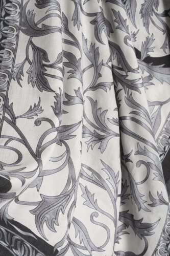 Winged Ivy Gray Embroidered Wool Shawl - 2