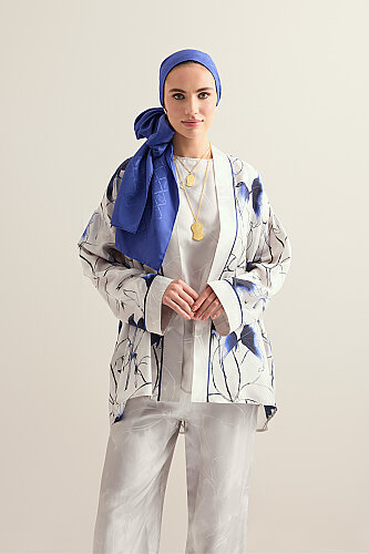 Zambaklar Açarken Gümüş Tivil İpek Kısa Kimono - 7